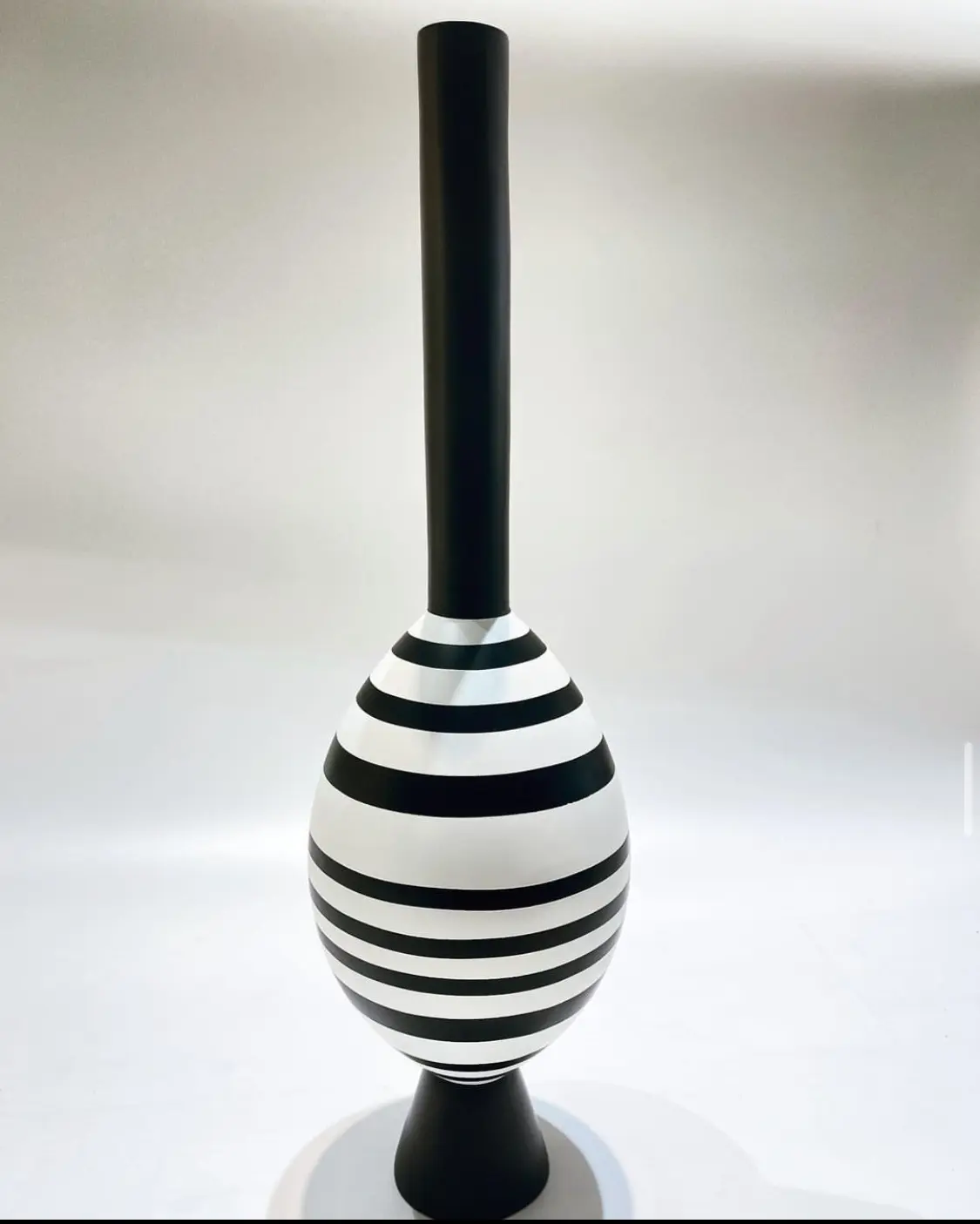 Black And White Vase